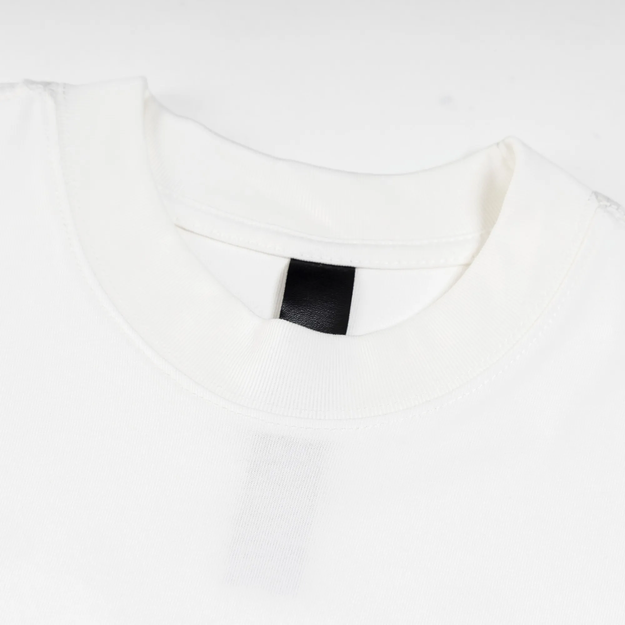 🅿️180 Style No. S027 CH Crow Heart Foti Skull Sanskrit Rainbow Foam Printed Round Neck Short Sleeves Foam Print Full Packaging Three Standards Complete Original Accessories 1:1 Main Marking Process Very High-end It Has Been Preshrunk At High Temperatures It Will Not Deform Easily After Repeated Washing Pure Cotton 280 Grams High Weight 32 Count Double Yarn No Pilling No Fading Comfortable And Breathable Matching The Same Cylinder 1x1 Thread Oversize Loose Version Can wear up to 220 pounds Color: White Black Size: XS-L